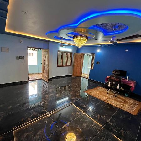 Sri Datta Kukkuteswara Nilayam Pithapuram Exterior foto